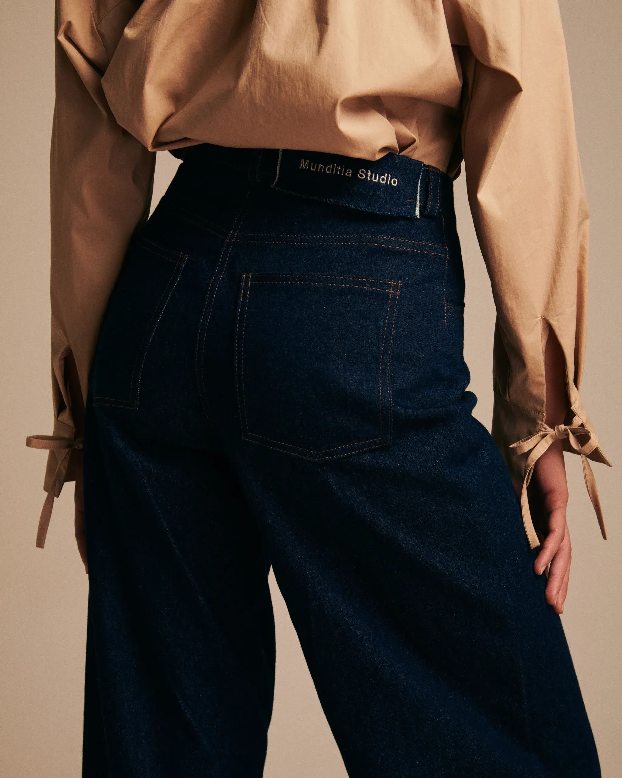 JEANS — fotografia 3